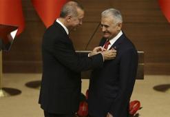 Meclis Başkanı Binali Yıldırım'a Şeref Madalyası verildi