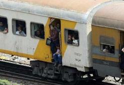 Mısır'da tren raydan çıktı: 34 yaralı