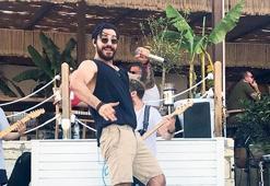 Rıza’dan dans!