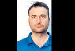 Darbeci pilot cezaevinde de rahat durmadı