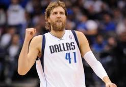 Nowitzki'den "rekor" sözleşme