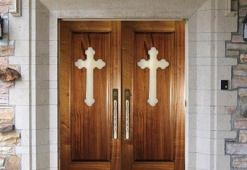 Kilise çalışanlarına çocuk istismarı operasyonu