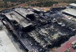 Antalya OSB’de 19 bin metrekarelik fabrika küle döndü