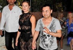 Serdar Ortaç ve eşi Chloe, Çeşme'de