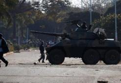 Zimbabve'de ordu sokağa indi