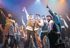 Damdaki Kemancı’dan müthiş performans