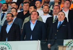 Bakan Kasapoğlu ve TFF Başkanı Demirören tribünde