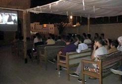 40 yıl sonra damda sinema keyfi