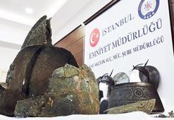 2 bin yıllık gladyatör miğferi