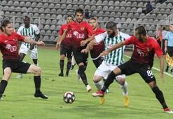 Giresunspor evinde 3'ledi