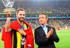 Ali Koç'tan Ramil Guliyev'e plaket