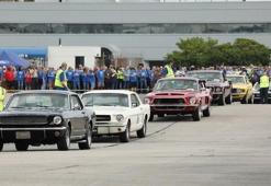 10 milyonuncu Ford Mustang banttan indi!