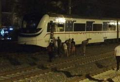 İzmir'de tren seferinde arıza nedeniyle yolcular tahliye edildi