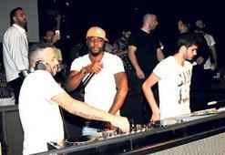 Pascal bizi diskoya götür!