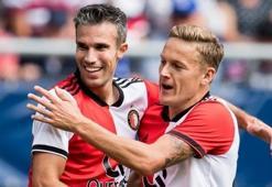 Robin van Persie yine golünü attı