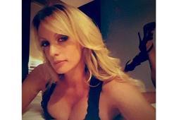 Trump'ın koltuğunu sallayan porno yıldızından olay poz!
