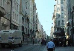 Taksim'deki izinsiz gösteriye polis izin vermedi!