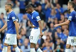 Cenkli Everton'dan 1 puan