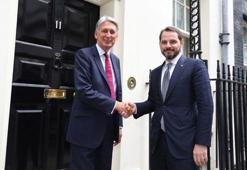 Berat Albayrak Londra'da bakanlarla bir araya geldi
