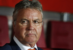 Guus Hiddink'in yeni adresi Uzak Doğu!