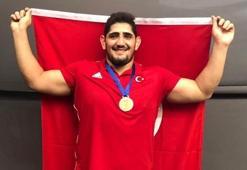 Milli güreşçi Osman Yıldırım dünya şampiyonu