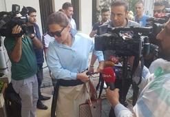 Demet Akalın iki dakikada boşandı