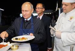 Putin ve Şi Cinping krep hazırladı