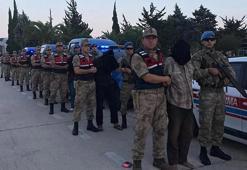 MİT, Suriye'de 9 teröristi yakalayarak Hatay'a getirdi
