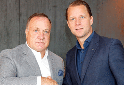 Dick Advocaat, Utrecht'in başına geçti!
