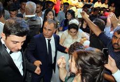 Aşiret liderinin kızına görkemli düğün