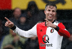 Robin Van Persie attı, Advocaat yenilgiyle başladı!