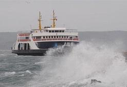 Fırtına feribot seferlerini iptal ettirdi