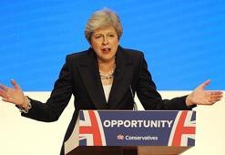 Theresa May'den 'anlaşmasız Brexit' açıklaması