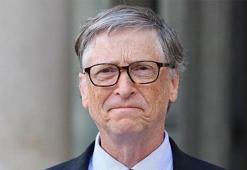 Bill Gates 24 yıllık koltuğundan oldu!