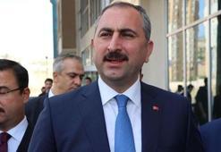 Bakan Gül'den hakim, savcı ve avukatlar için bedelli askerlik açıklaması