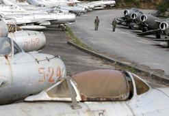 NATO'dan 'Mig' mezarlığına hava üssü