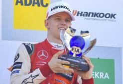 Schumacher'in oğlu F3 Avrupa şampiyonu
