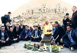 Nemrut’ta çiğ köfte partisi