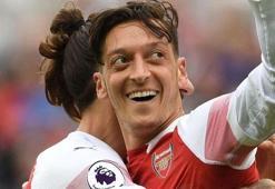 UEFA'dan Mesut Özil'e doğum günü kutlaması!