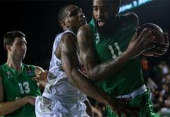 Darüşşafaka galibiyetle tanıştı