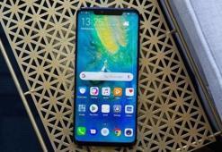 Huawei yeni amiral gemisini tanıttı