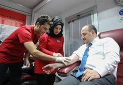 Bakan Varank ilik donörü oldu