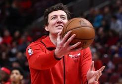 Ömer Aşık, Chicago Bulls'tan ayrıldı