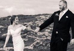 'Dağ' Kelsey Henson  ile evlendi