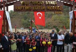 Türkiye'nin ilk rafting eğitim merkezi Tunceli'de açıldı