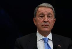 Son dakika:Bakan Akar'dan yeni askerlik düzenlemesi ile ilgili flaş açıklama