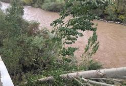 Şırnak Beytüşşebap'ta sağanak yağış nedeniyle okullar tatil edildi