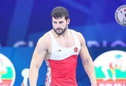 Milli sporcudan tarihi başarı
