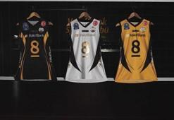 VakıfBank 4 yıldızlı formalarını tanıttı