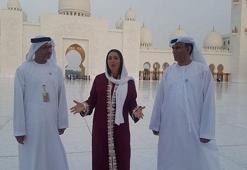 İsrailli bakandan Abu Dabi'de cami ziyareti